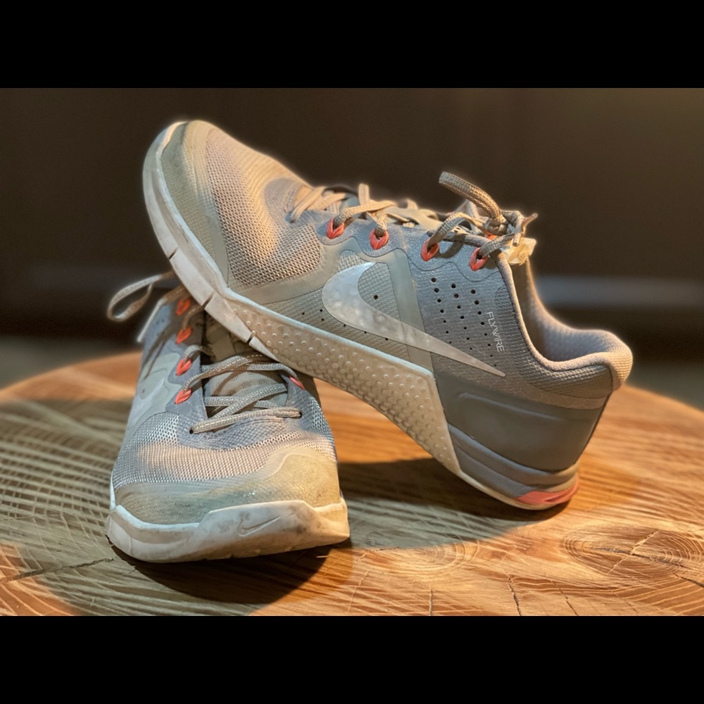NIKE Metcon 2 Womens Size 7
